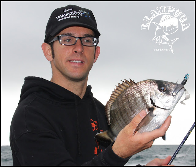 Lubina con señuelo Duraflot 160C